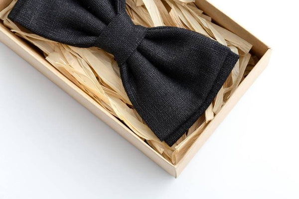 Timeless Elegance: Black Linen Men's Bow Tie for Every Occasion