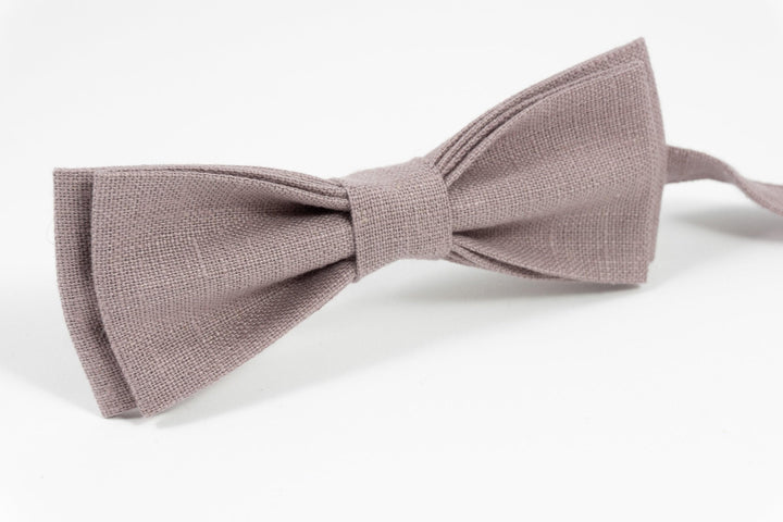 Dusty Mauve bow tie perfect for mauve pink weddings and groomsmen gift