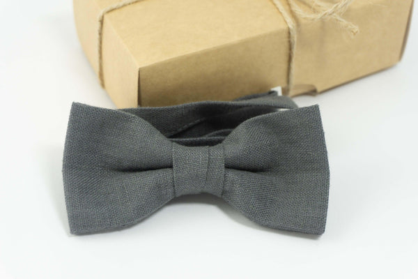 Gray wedding bow tie | dark gray pre-tied bow tie