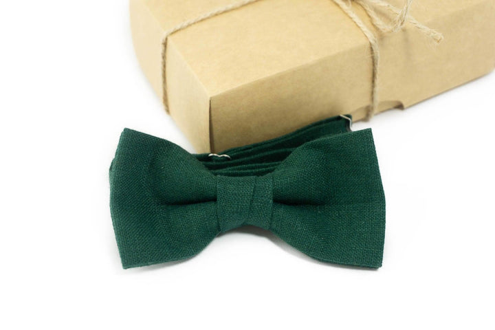 Green wedding bow tie | Green pre-tied bow tie