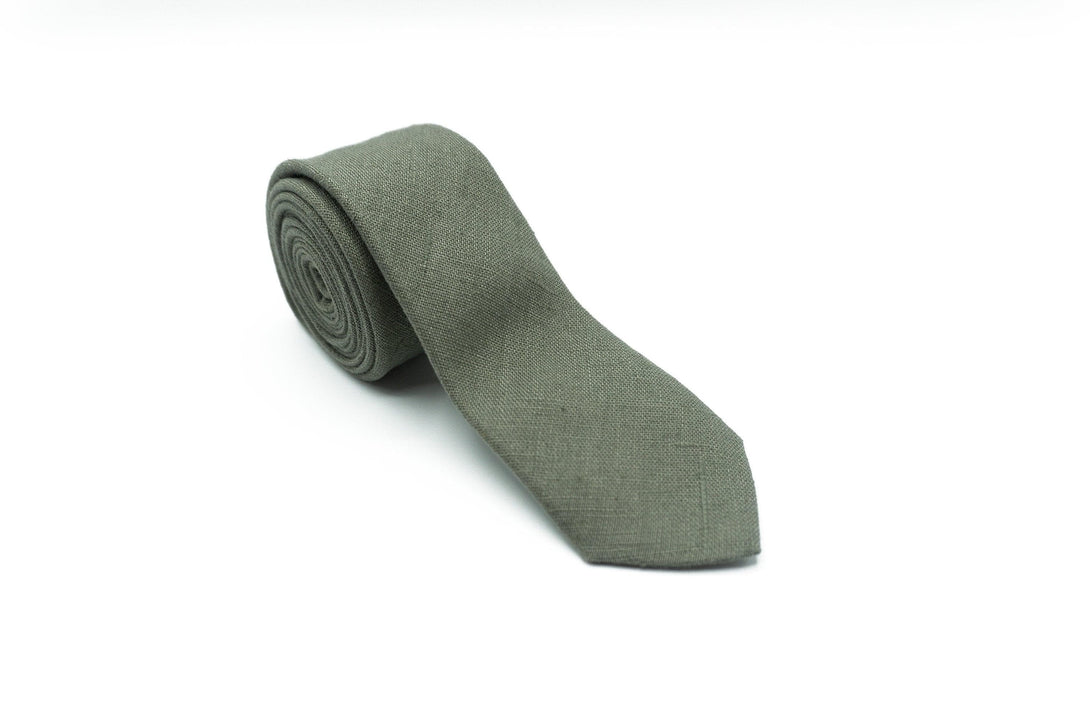 Sage Green Suspenders & Bow Tie Set - Linen & Faux Leather for Weddings