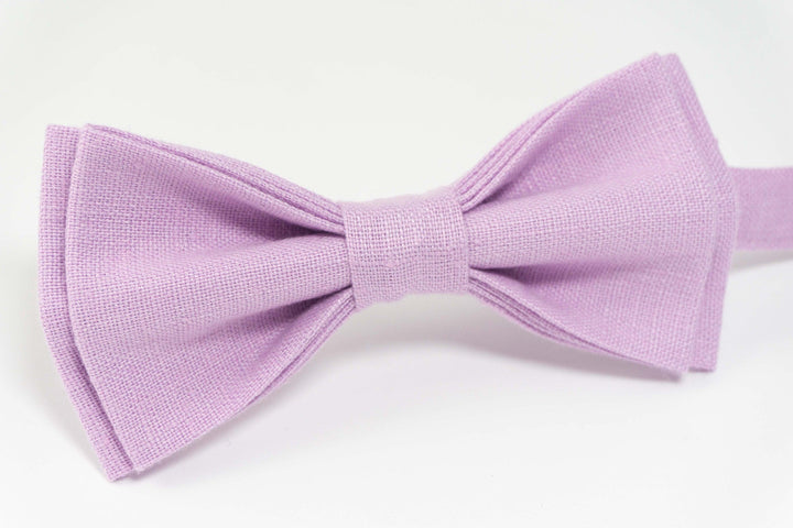 Lavender bow tie | pre-tied bow tie