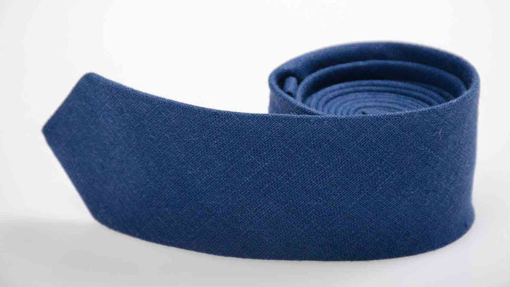 Find Your Perfect Blue Skinny Tie - Stylish Options for Men