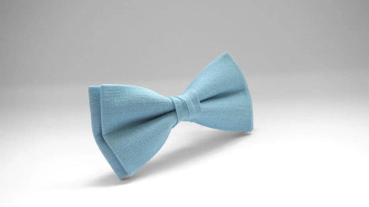 Pale Blue Linen Bow Tie for Men - Perfect for Weddings and Special Occasions