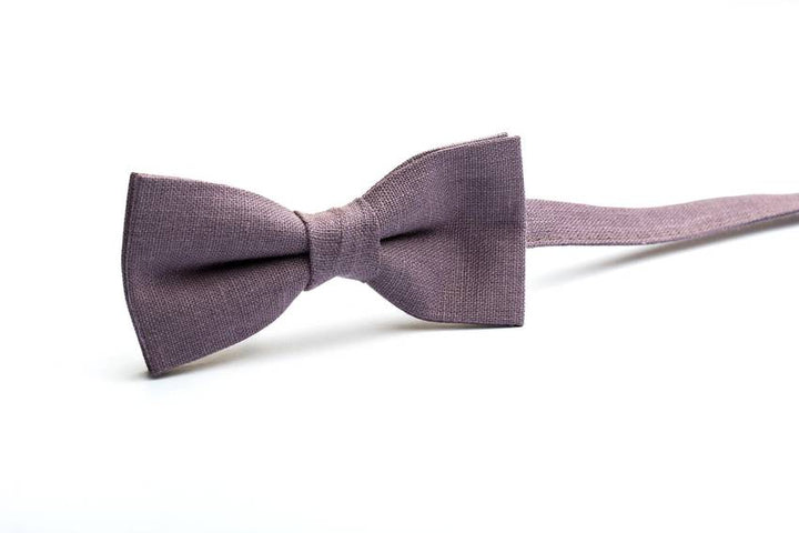 Dusty Purple Pre-Tied Bow Ties - Elegant Groomsmen Gifts for Your Special Day
