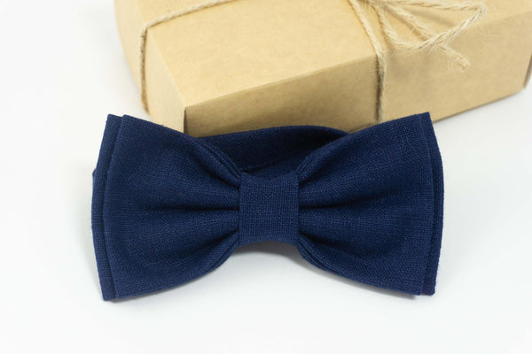 Navy Blue bow tie | blue pre-tied bow tie
