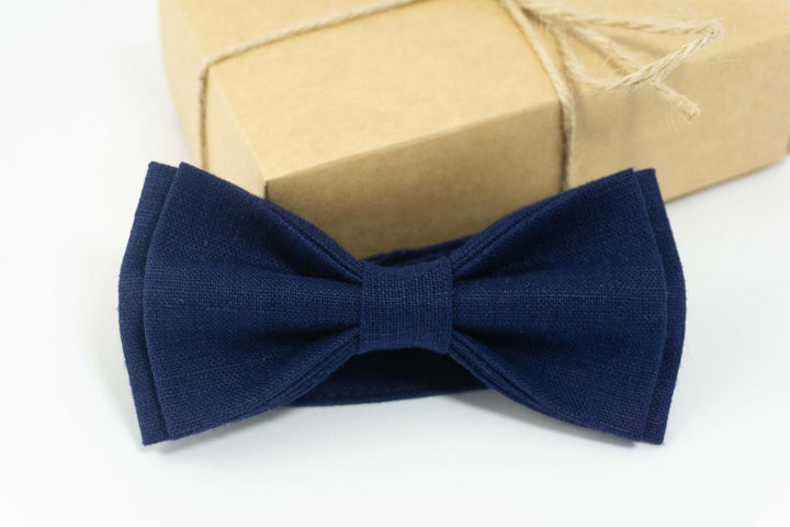 Navy Blue bow tie | groomsmen bow tie