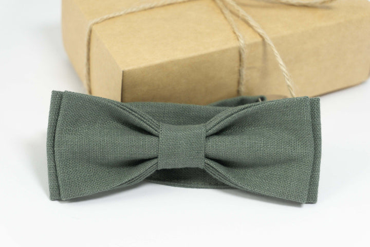 Pine wedding bow ties for groomsmen | Pine baby bow tie