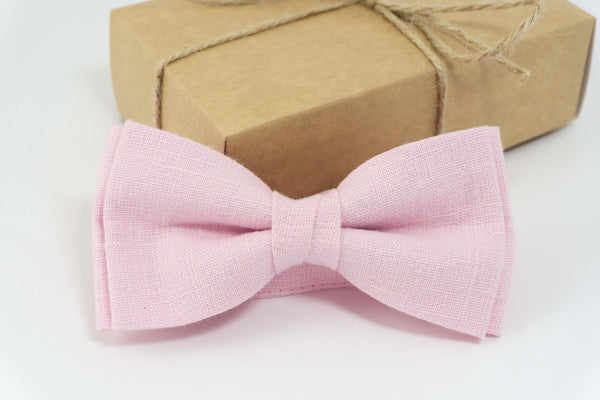 Elegant Pink Groomsmen Bow Tie - Perfect Accessory for Men's Wedding Attire