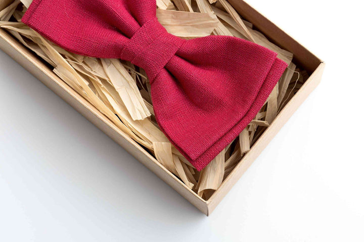 Make a Statement with our Stylish Pre-Tied Raspberry Bow Tie and Pocket Square Set for Men