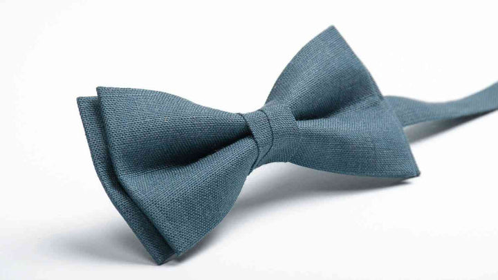 Stylish Silver Blue Mens Linen Bow Tie for Weddings and Groomsmen