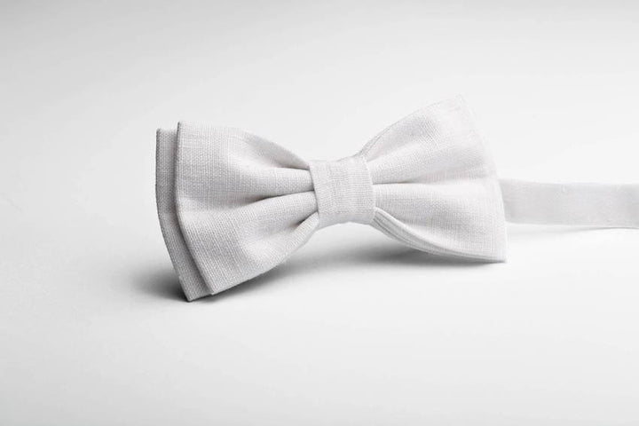 Timeless Elegance: White Bow Ties for Men in Classic and Linen Designs