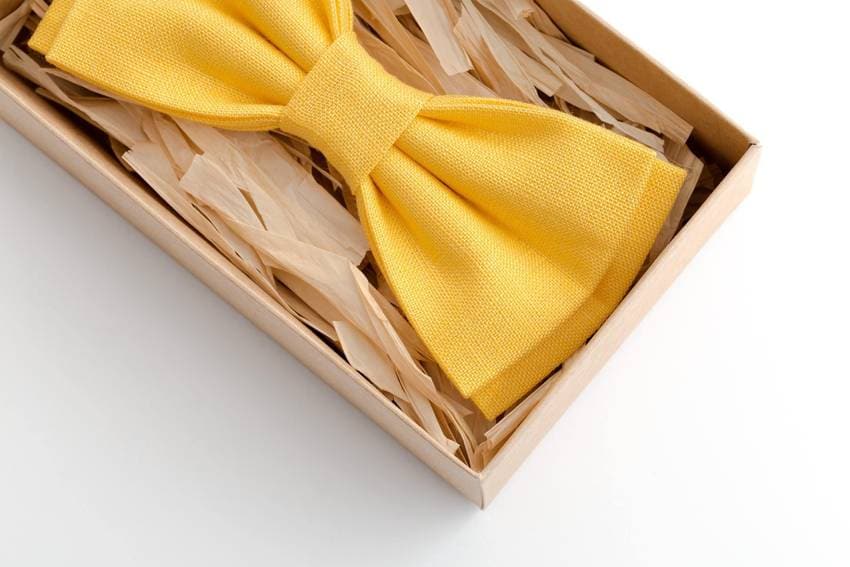 Yellow Linen Bow Ties for Men - Vibrant and Timeless Fashion Statement